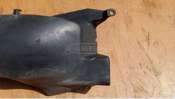 Aprilia Leonardo 125 - 150 hátsó kerék feletti idom