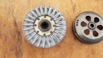 Piaggio Xevo 400 kuplung 3 pofás