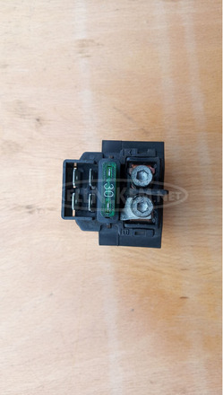 Piaggio Xevo 400 indító relé - 3/6