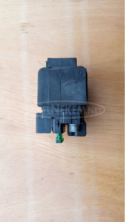 Piaggio Xevo 400 indító relé - 5/6