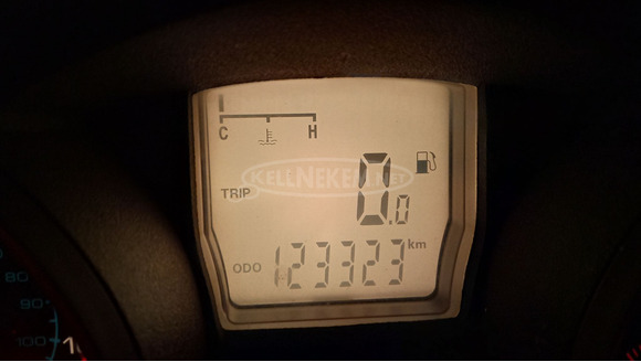 Piaggio Xevo 400 km óra műszerfal - 3/10