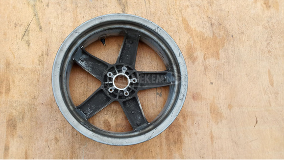 Piaggio Xevo 400 hátsó felni - 3/7