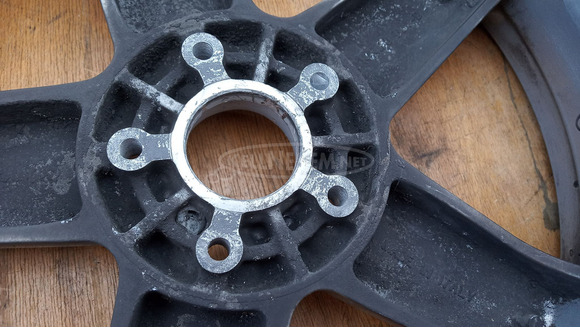 Piaggio Xevo 400 hátsó felni - 4/7