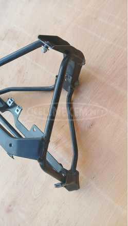 Piaggio Xevo 125 - 400 első idomtartó konzol - 2/9