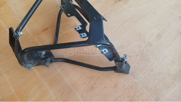 Piaggio Xevo 125 - 400 első idomtartó konzol - 3/9