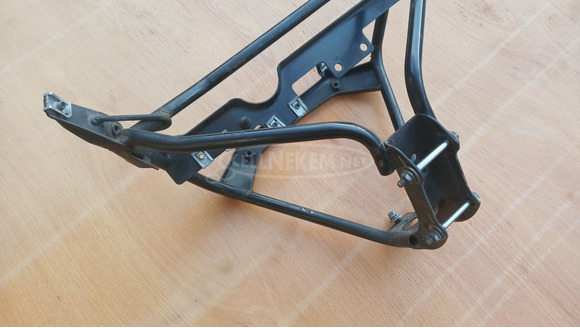 Piaggio Xevo 125 - 400 első idomtartó konzol - 6/9