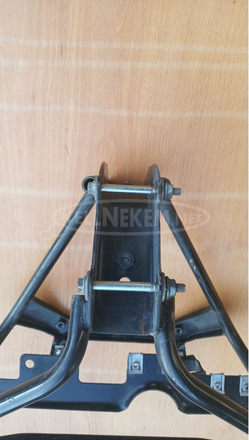 Piaggio Xevo 125 - 400 első idomtartó konzol - 8/9