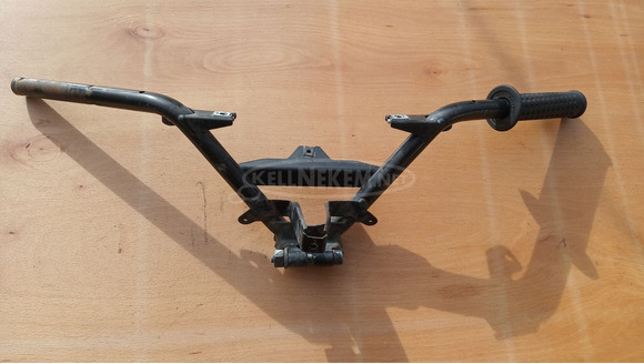 Piaggio Xevo 125 - 400 kormány - 1/9