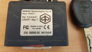 Piaggio Xevo 400 csomagtartó nyitó elektronika