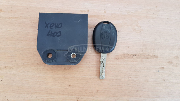 Piaggio Xevo 400 csomagtartó nyitó elektronika - 4/6