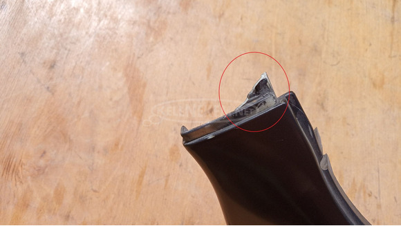 Piaggio Xevo 125 - 400 taposó alatti idom jobbos sérült - 8/10