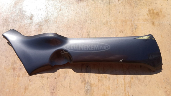 Piaggio Xevo 125 - 400 taposó alatti idom jobbos sérült - 10/10