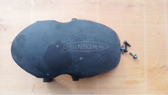 Piaggio Xevo 125 - 400 első kerék feletti műanyag - 1/6