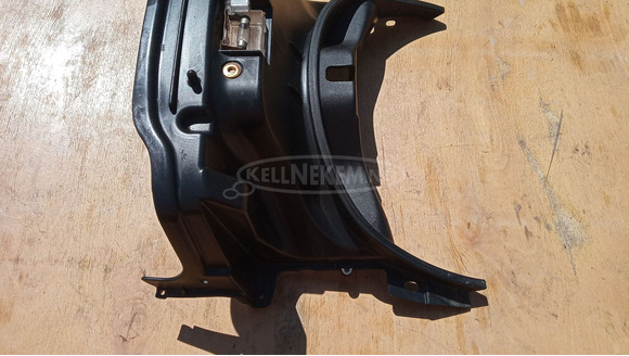 Piaggio Xevo 125 - 400 sisaktartó felső - 2/8