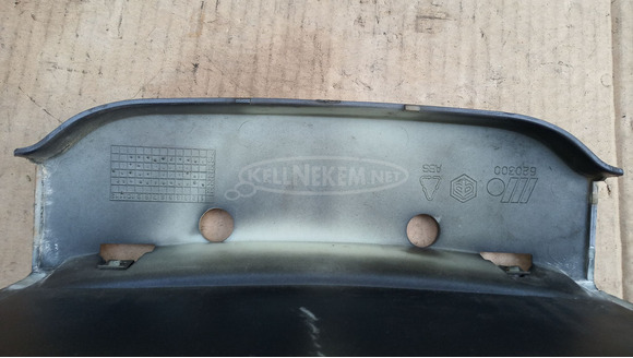 Piaggio Xevo 125 - 400 közép idom - 8/9