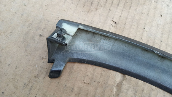 Piaggio Xevo 125 - 400 közép idom alsó - 6/8