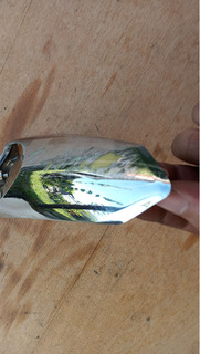 Piaggio Xevo 125 - 400 első irányjelző keret jobbos krómsérült