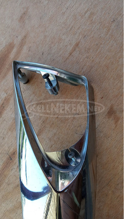 Piaggio Xevo 125 - 400 első irányjelző keret jobbos krómsérült - 4/10