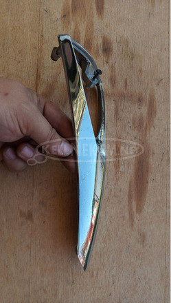 Piaggio Xevo 125 - 400 első irányjelző keret jobbos krómsérült - 9/10