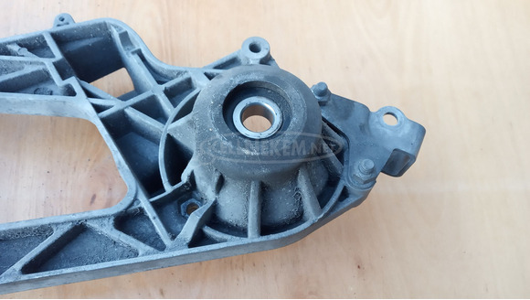 Piaggio Xevo 400 hátsó lengőkar - 5/6