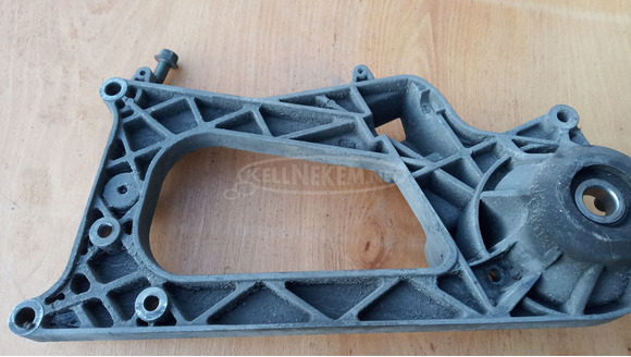 Piaggio Xevo 400 hátsó lengőkar - 6/6