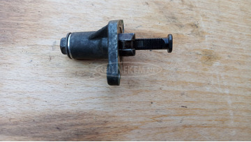 Piaggio Xevo 400 láncfeszítő patron