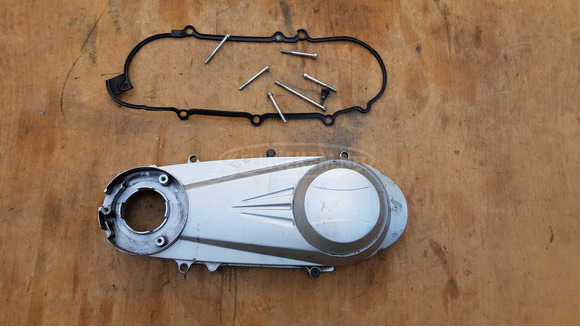 Malaguti Blog 125 - 160 i.e kuplungfedél - 2/8